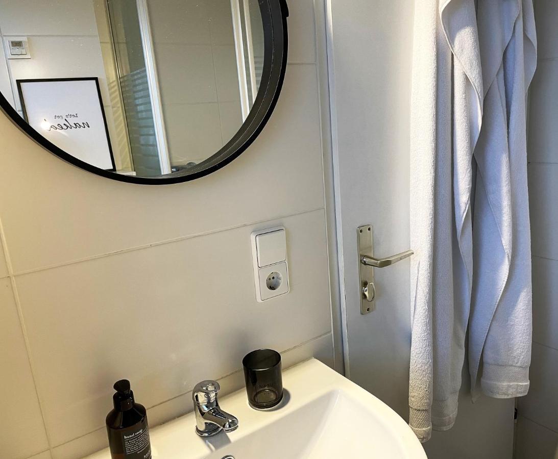 Studio Apartment Mit Parkplatz Oberesslingen Экстерьер фото